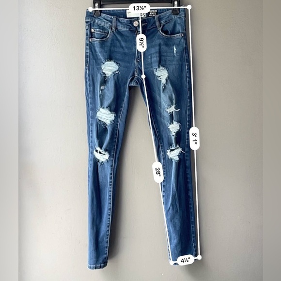 Garage Premium Jeans Womens Sz 3 Distressed Ripped High Waist Jegging Super Soft - Picture 4 of 10